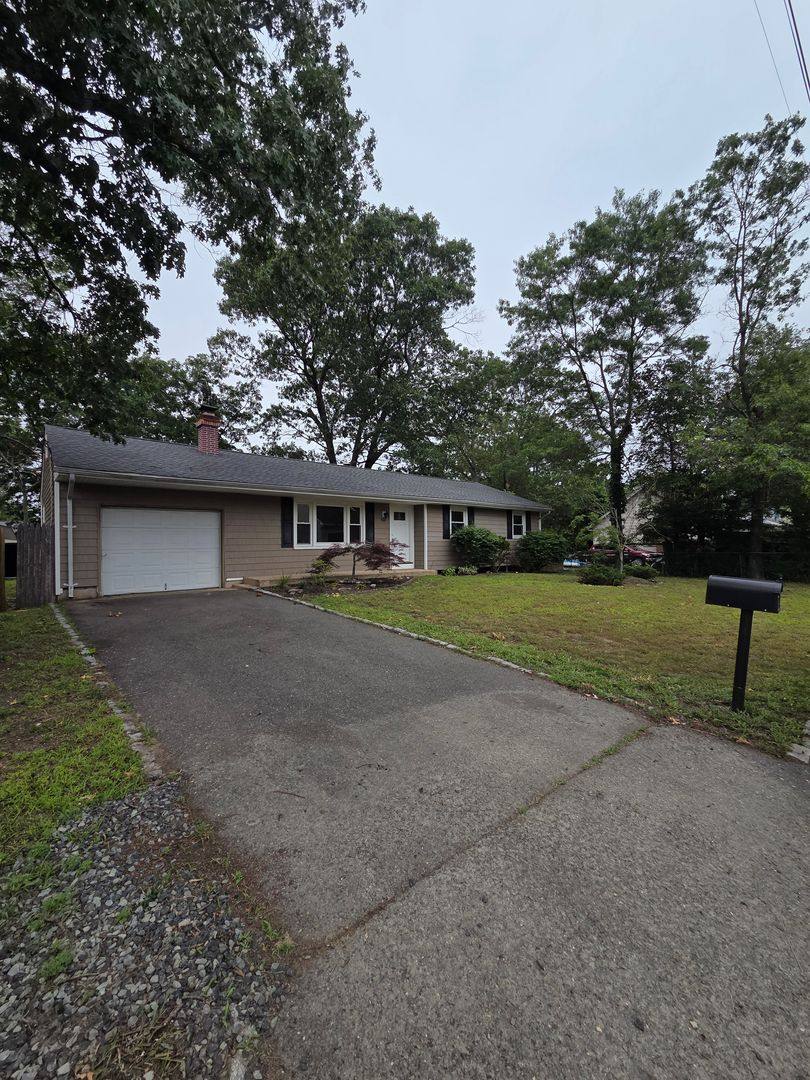 House for rent at 744 Cable Ave, Beachwood, NJ 08722