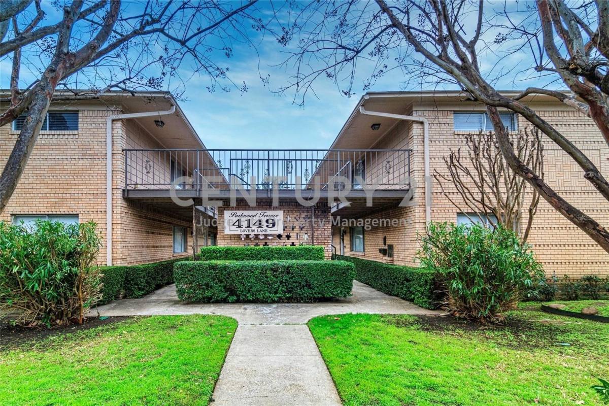 Apartment for rent at 4149 Lovers Lane, Dallas, TX 75225