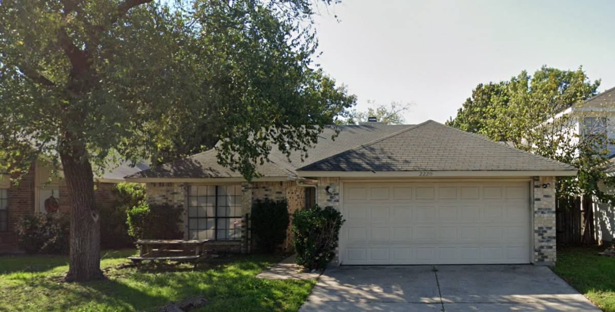 House for rent at 2220 Wamsetta, Arlington, TX 76018