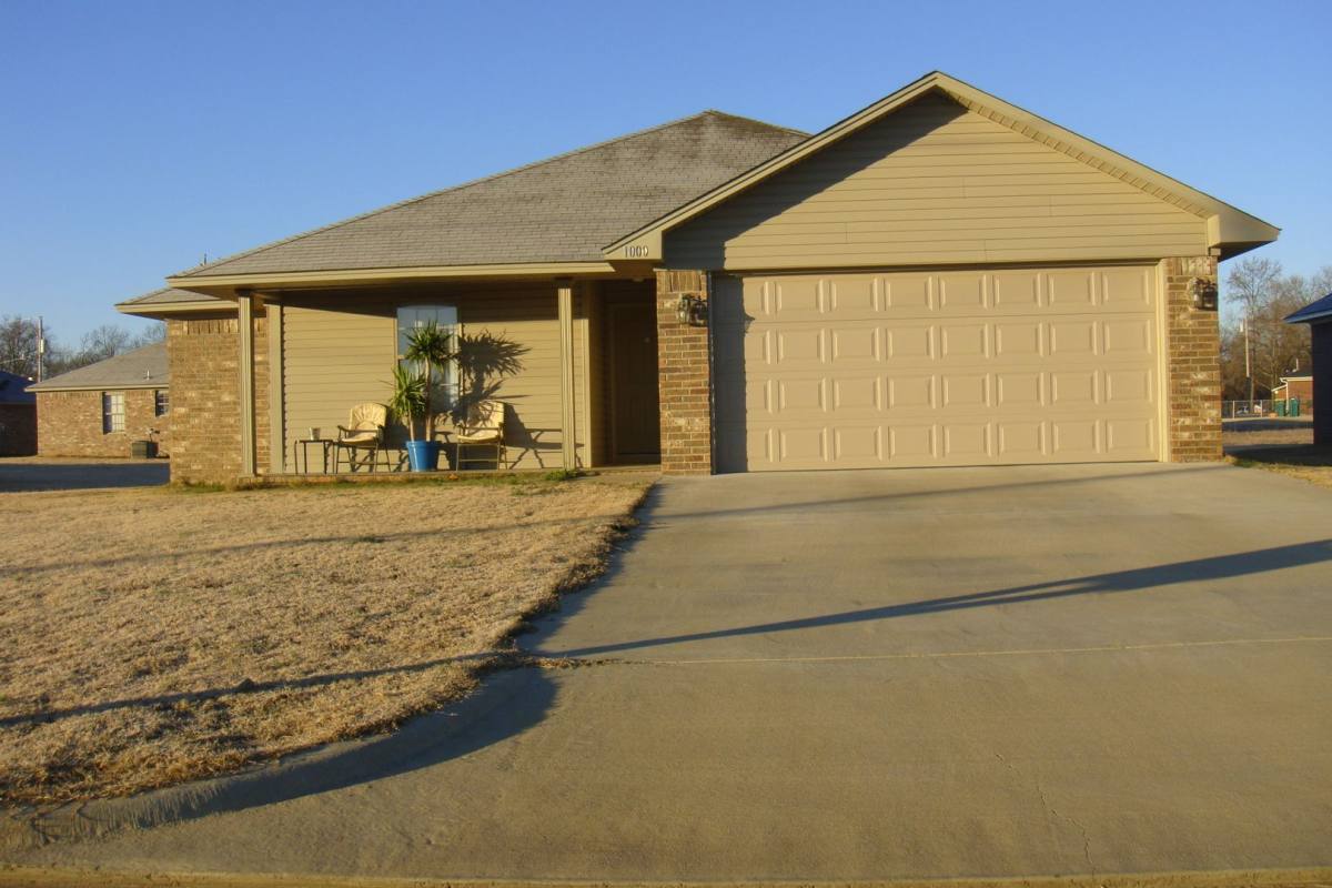 House for rent at 1000 S Pittsburg Ave, Russellville, AR 72801