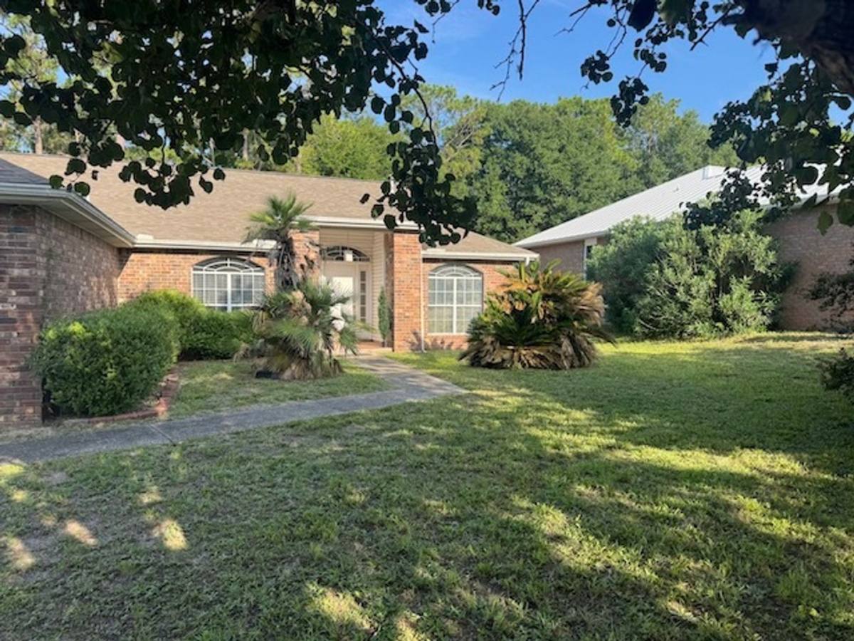 House for rent at 147 Steeplechase Dr, Crestview, FL 32539