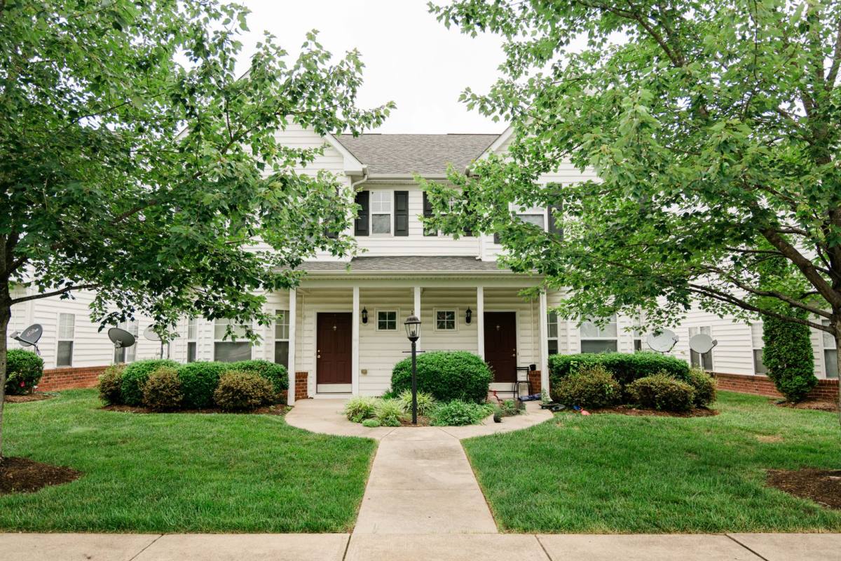 Townhouse for rent at 142 Villa Circle, Palmyra, VA 22963