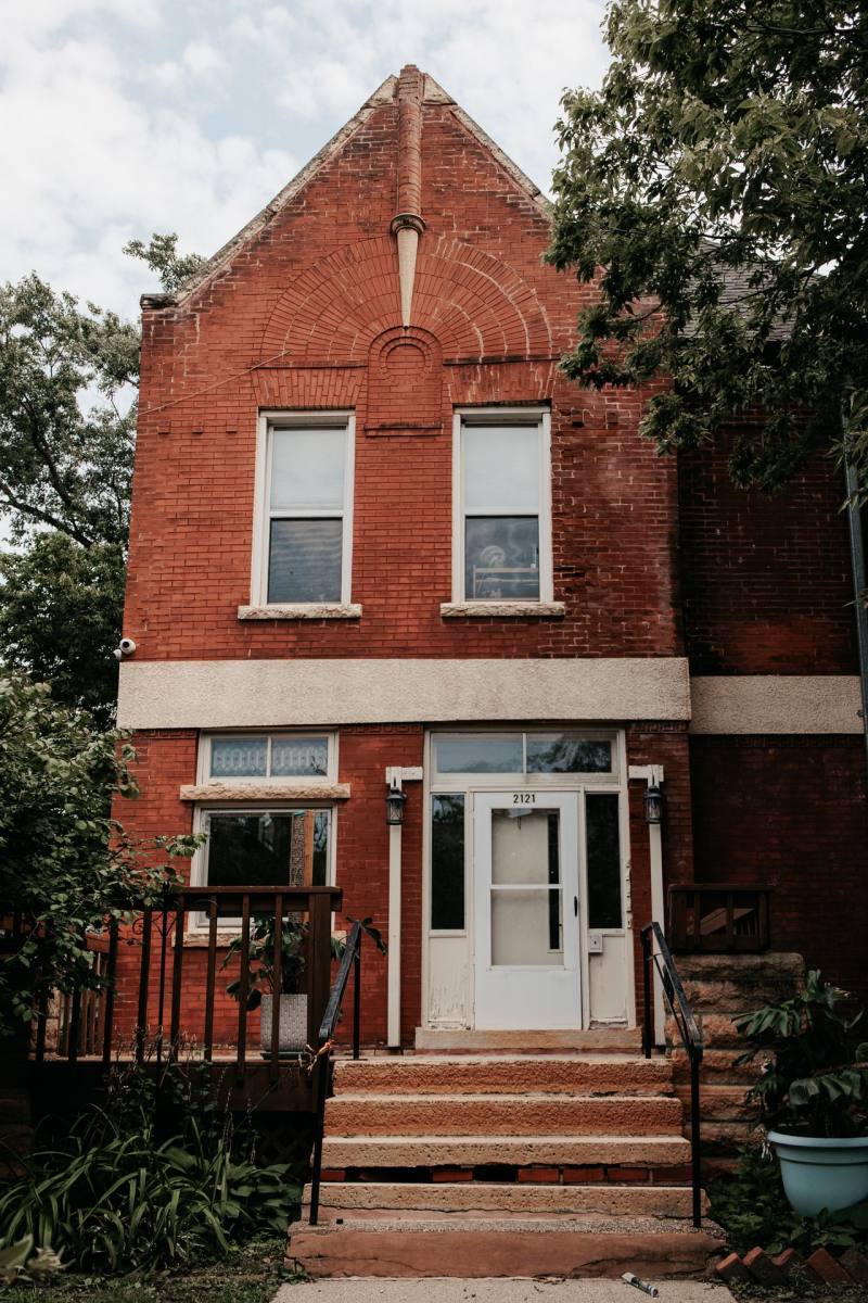 Apartment for rent at 2121 Colfax Ave S, Minneapolis, MN 55405