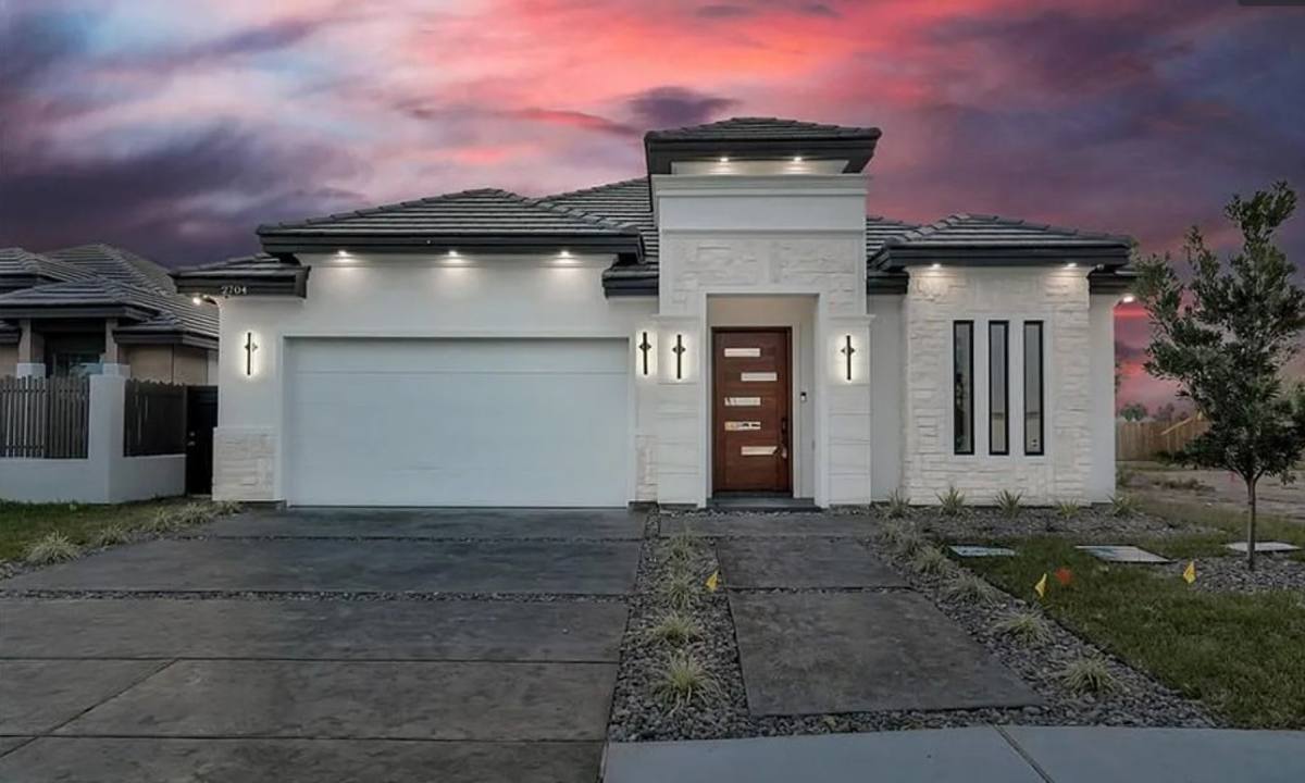 House for rent at 2704 Hatfield Ave, Edinburg, TX 78541