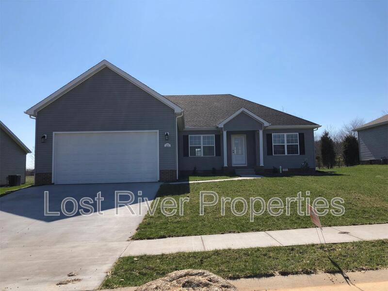 House for rent at 381 Paige Ave, Bowling Green, KY 42101