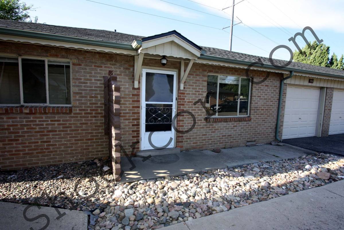 Apartment for rent at 950 N Allison St, Denver, CO 80214