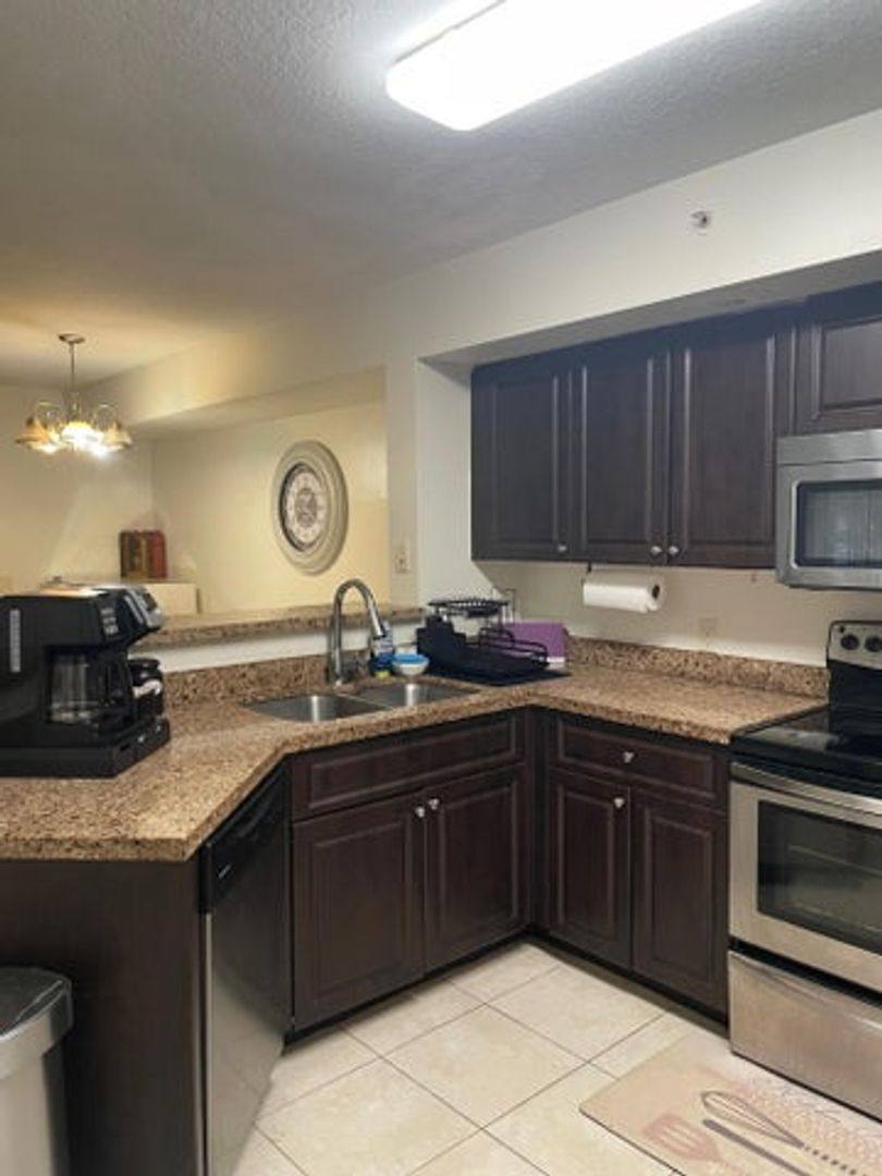 House for rent at 4151 San Marino Blvd, West Palm Beach, FL 33409