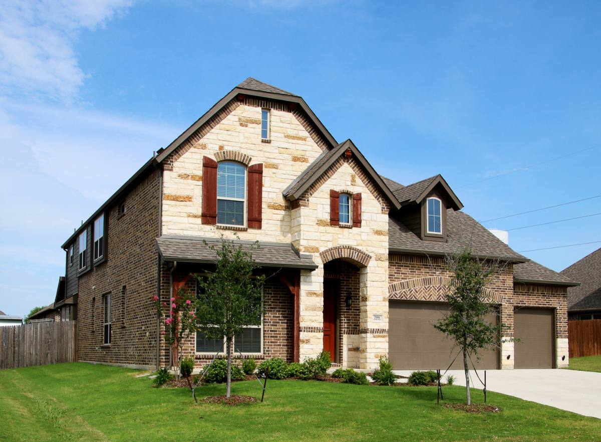 House for rent at 2006 Lindentree Dr, Weatherford, TX 76086