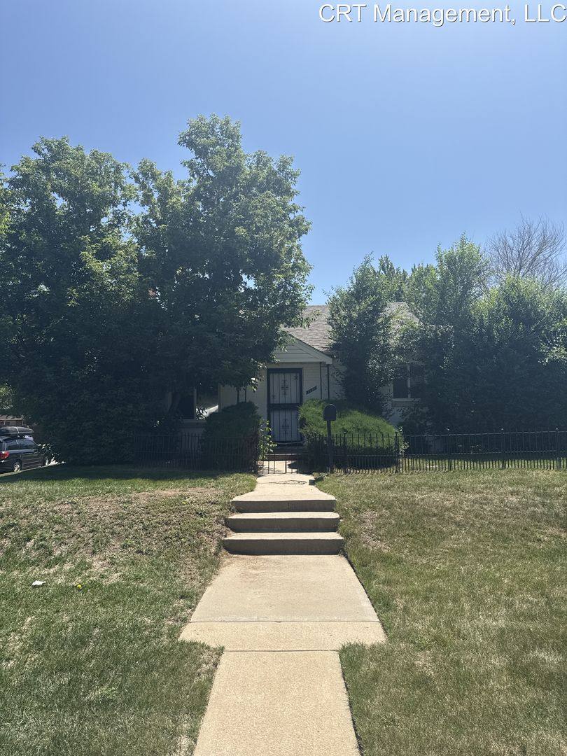 House for rent at 1590 N Syracuse St, Denver, CO 80220