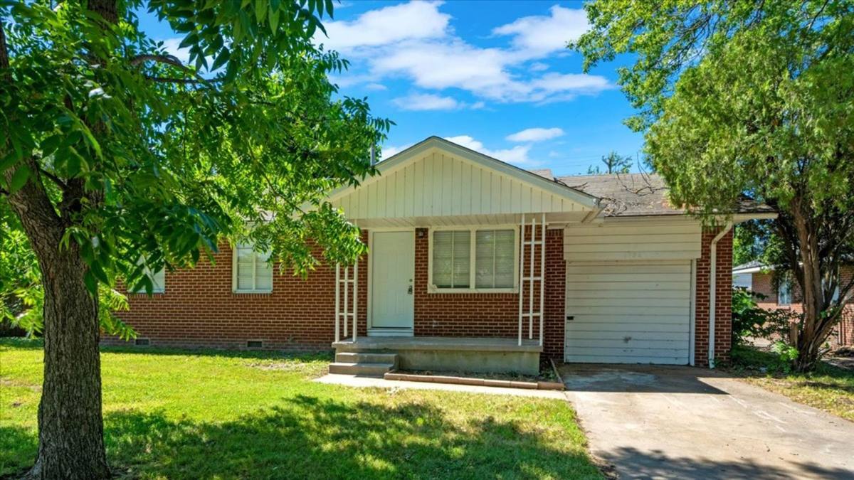 House for rent at 6732 E 27th Place, Tulsa, OK 74129