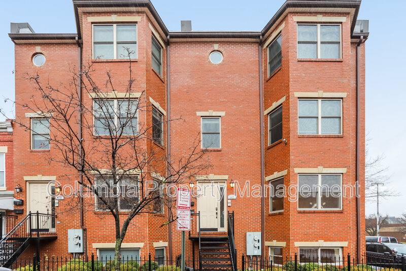 442 Oakdale Place NW #1, Washington, DC 20001