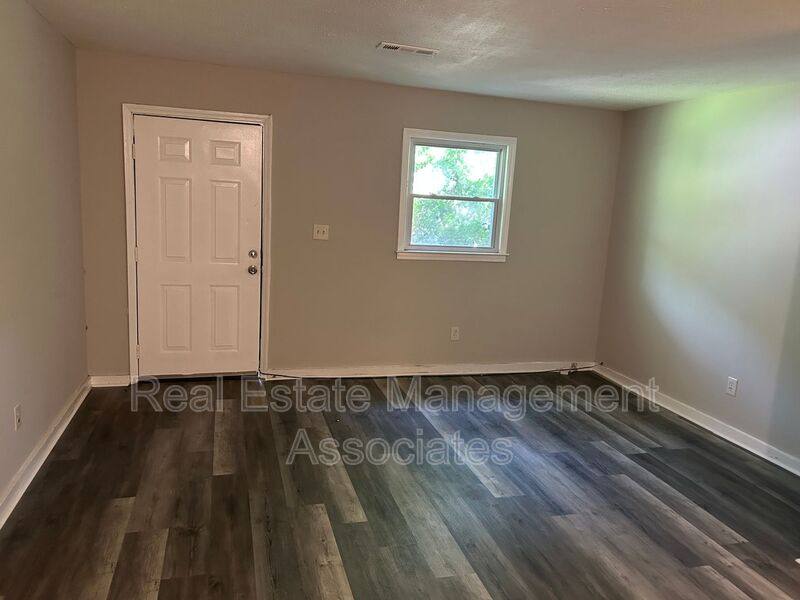 Apartment for rent at 519 E Central Ave, Griffin, GA 30223