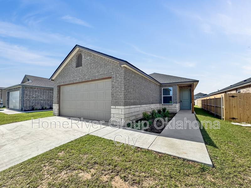 House for rent at 1224 Meadow Brook Dr, Purcell, OK 73080