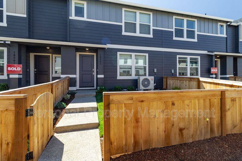 Townhouse for rent at 10505 NE 120th Place, Vancouver, WA 98684