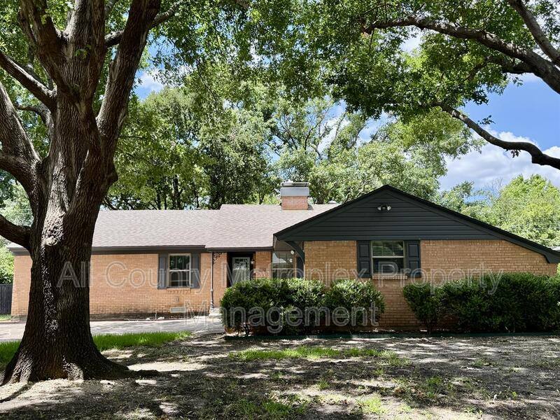 House for rent at 506 S Lois Lane, Richardson, TX 75081