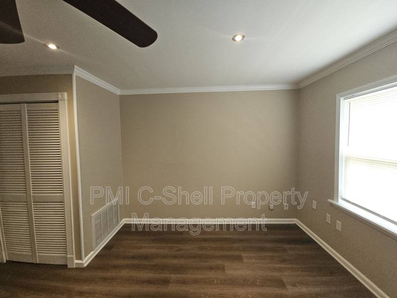 Condo for rent at 913 Gordon Ave, Pensacola, FL 32507