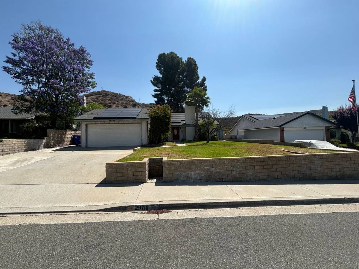 House for rent at 29710 Grandifloras Rd, Canyon Country, CA 91387