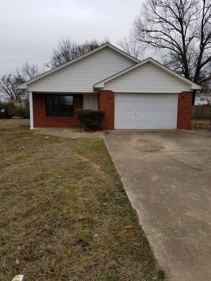 House for rent at 105 E 6th St, Russellville, AR 72801