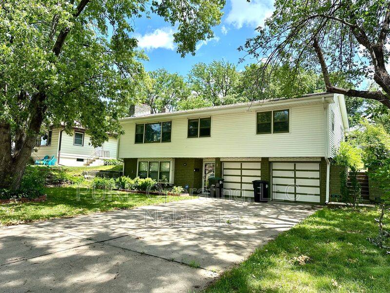 House for rent at 1817 N 78th St, Omaha, NE 68114