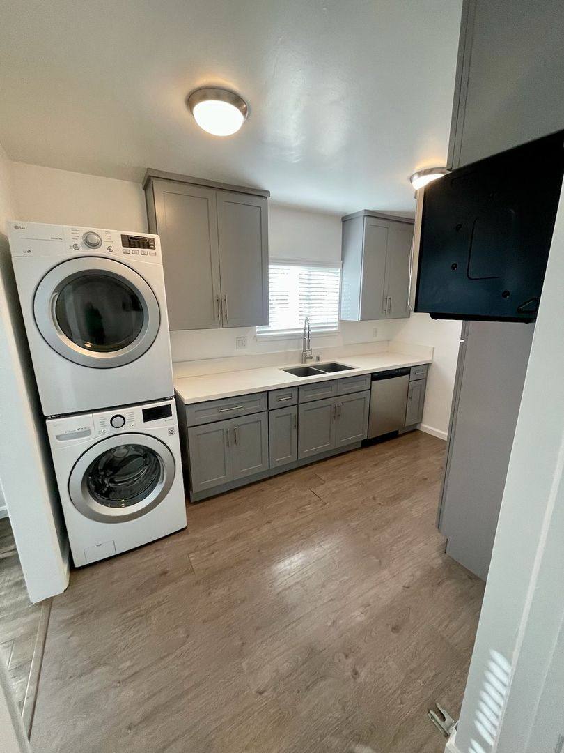 Apartment for rent at 1637 E Palm Ave, El Segundo, CA 90245