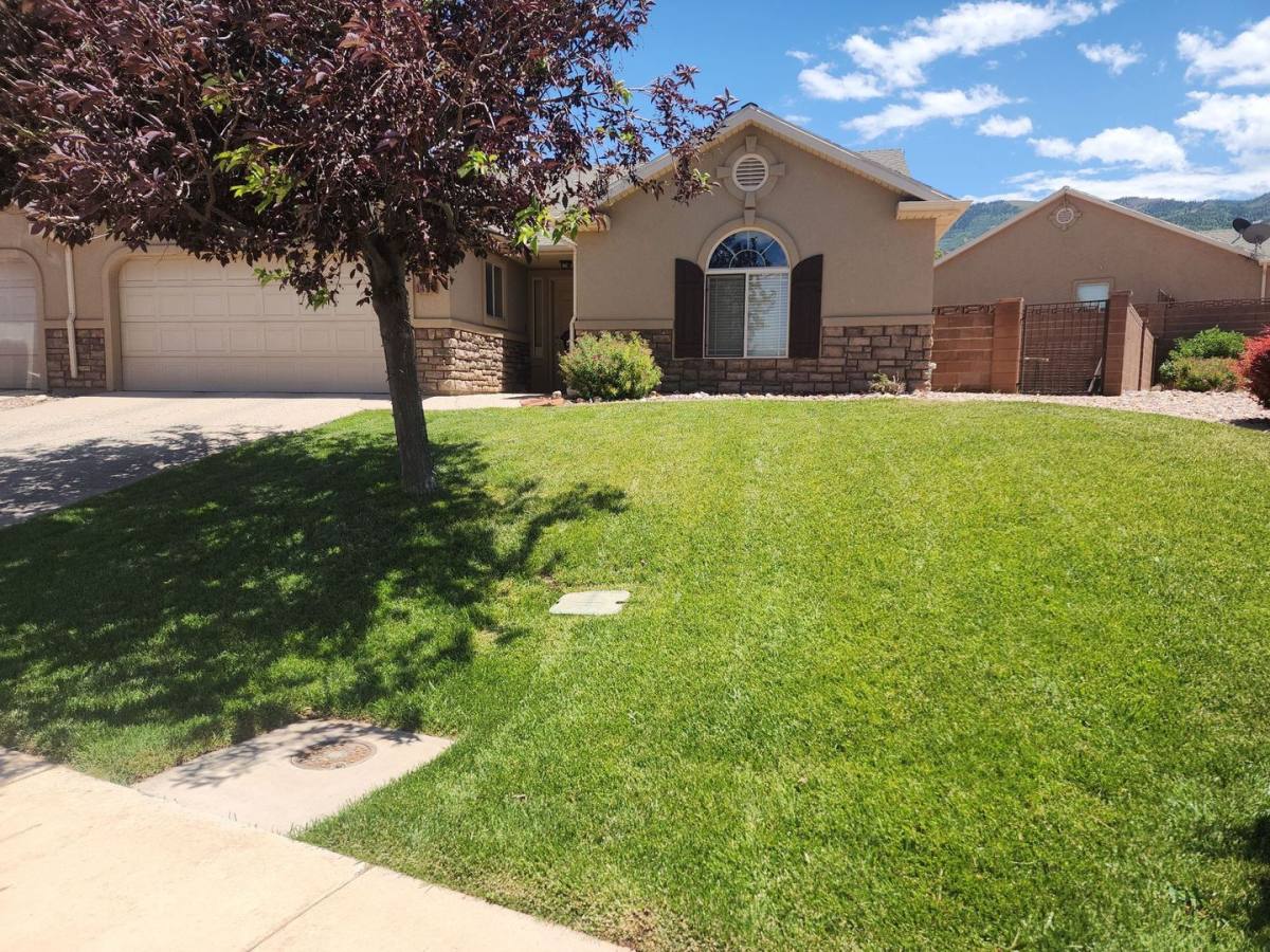 Townhouse for rent at 1485 Northern View Dr, Cedar City, UT 84720