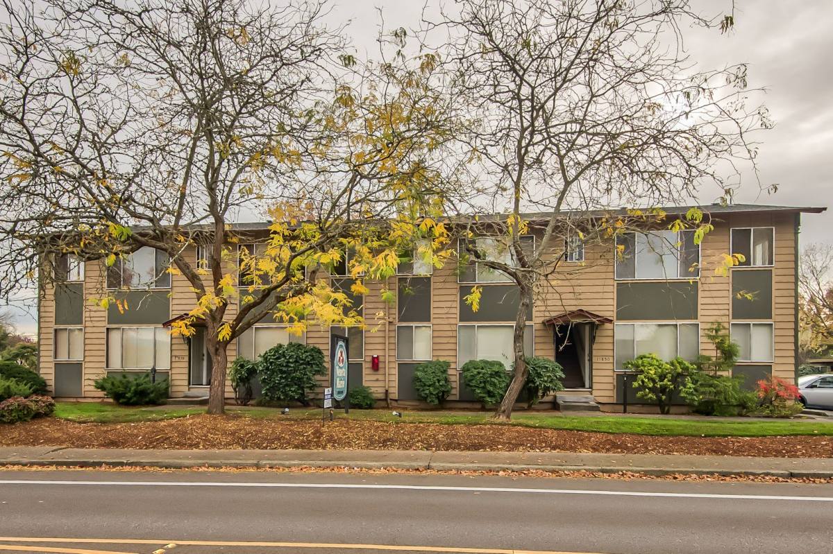 Apartment for rent at 11900 SW 5th St, Beaverton, OR 97005