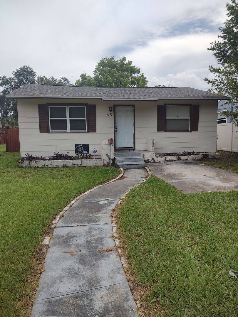 House for rent at 4525 Emerson Ave S, Saint Petersburg, FL 33711