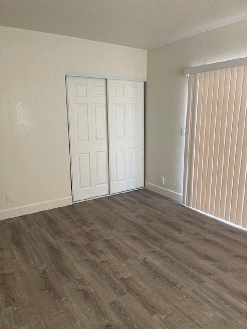 Chateaux, 240-252-260 Alemeda Dr, Lake Worth, FL 33461 - Apartment for Rent - Image 4