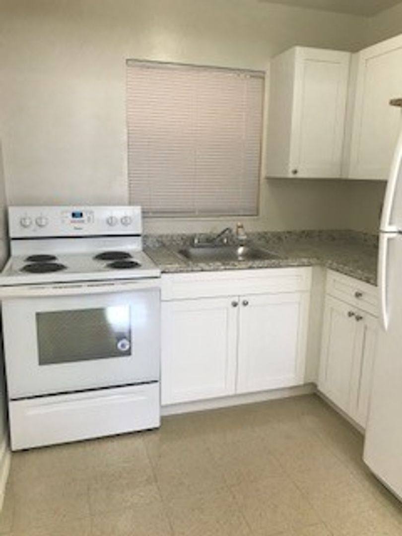 Apartment for rent at 240-252-260 Alemeda Dr, Lake Worth, FL 33461