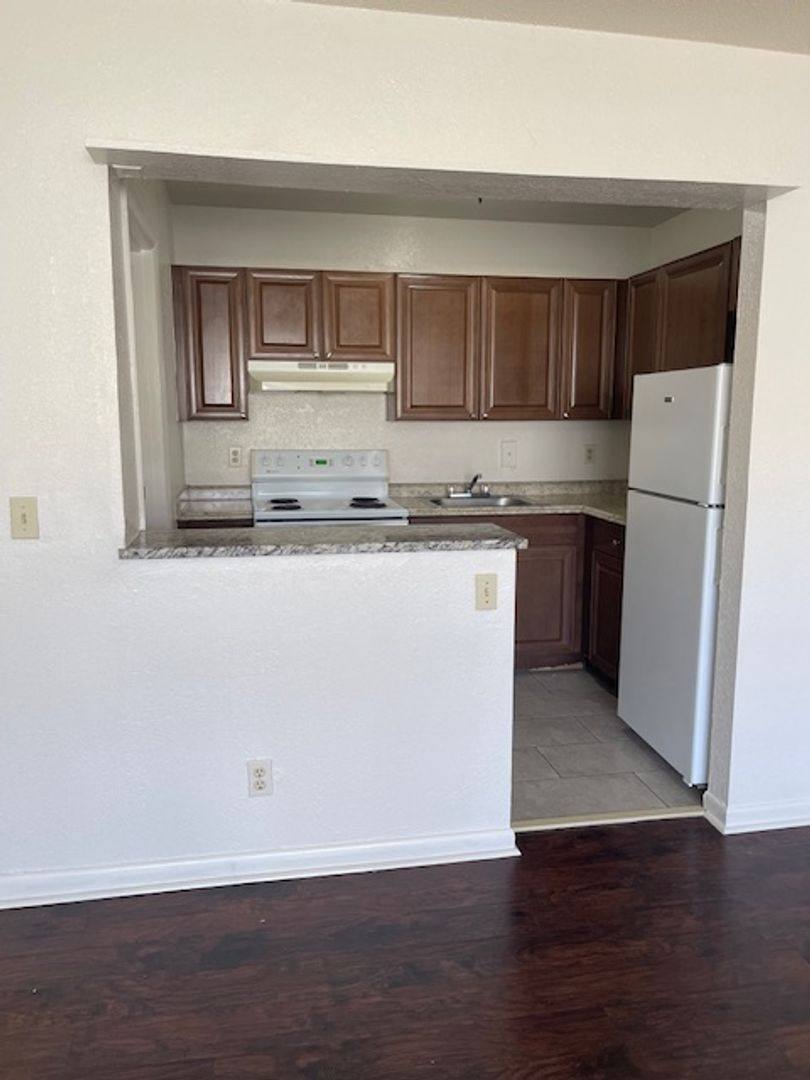Apartment for rent at 240-252-260 Alemeda Dr, Lake Worth, FL 33461