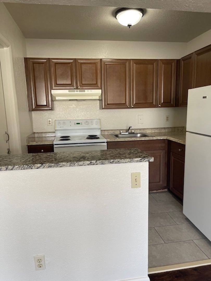 Apartment for rent at 240-252-260 Alemeda Dr, Lake Worth, FL 33461