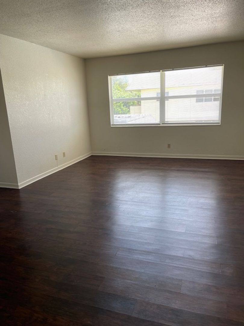 Apartment for rent at 240-252-260 Alemeda Dr, Lake Worth, FL 33461