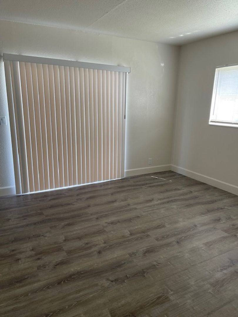 Chateaux, 240-252-260 Alemeda Dr, Lake Worth, FL 33461 - Apartment for Rent - Image 6
