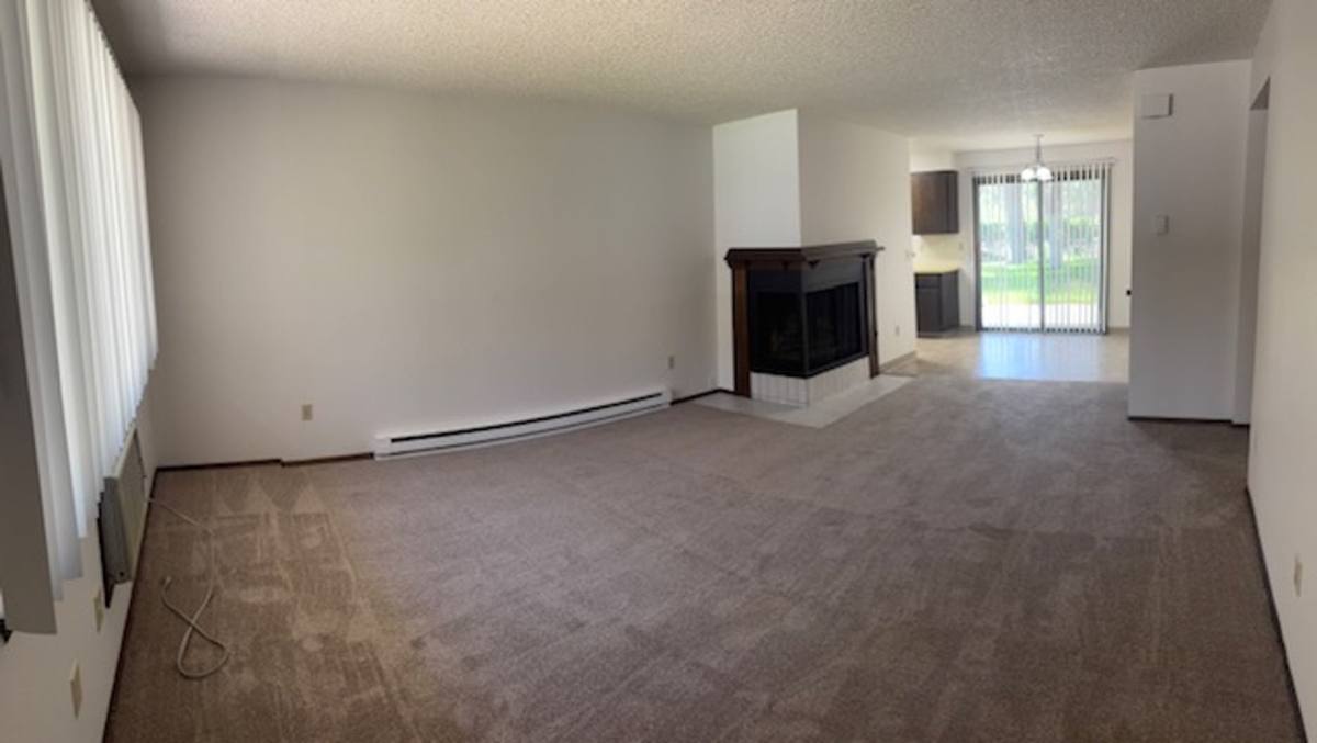 Apartment for rent at 822-24 S Robinhood St, Spokane, WA 99206