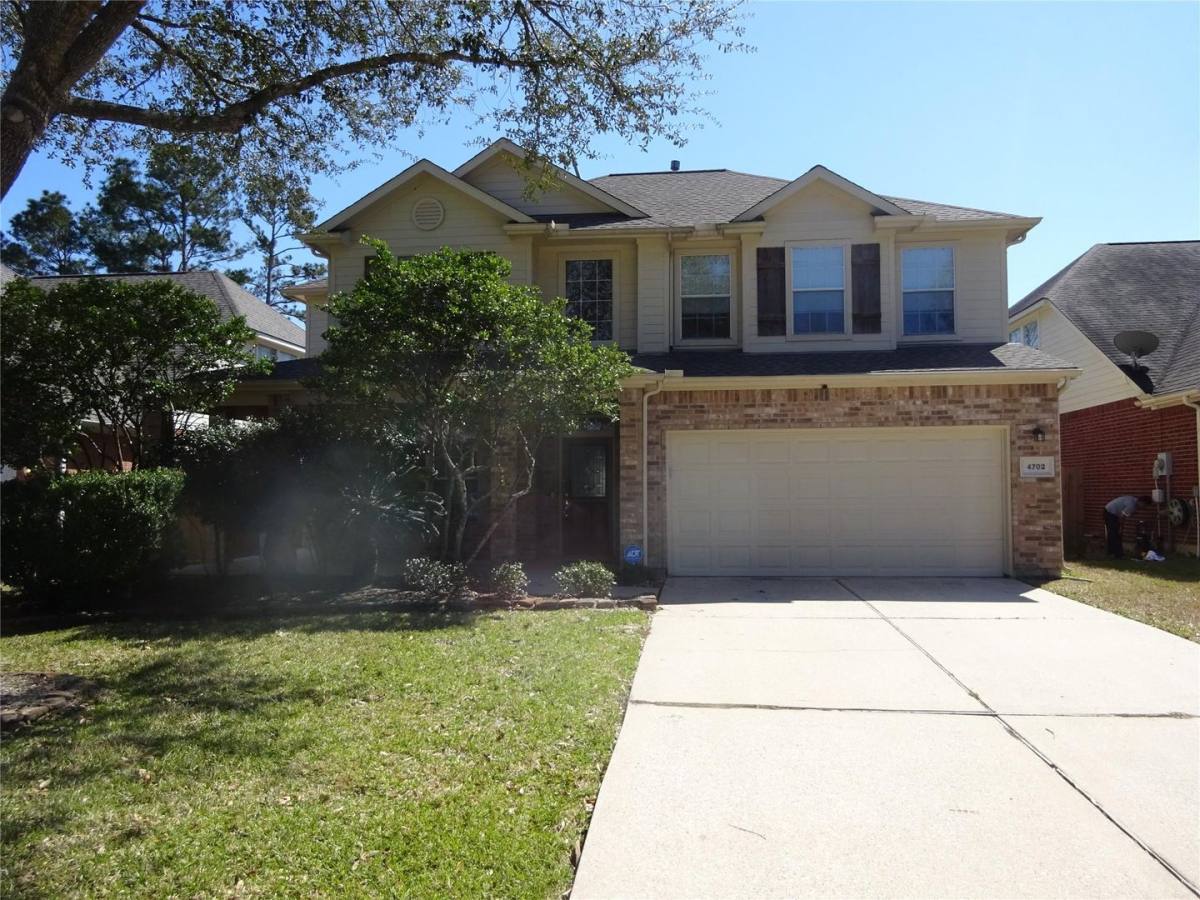 House for rent at 4702 Rolling View Court, Kingwood, TX 77345