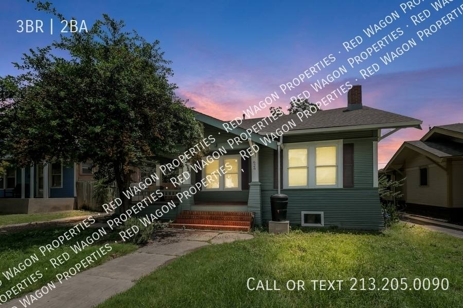 House for rent at 626 W Summit Ave, San Antonio, TX 78212