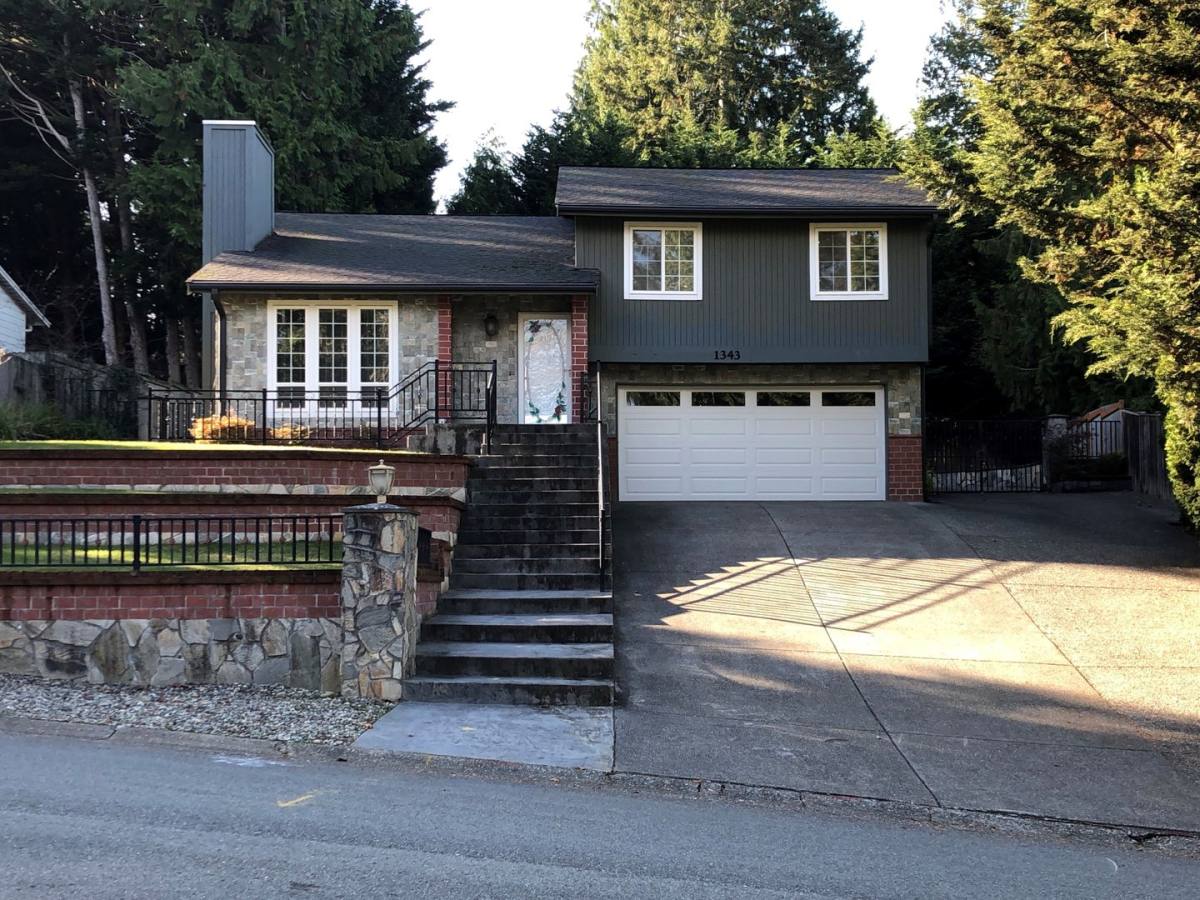 House for rent at 1343 222nd Place NE, Sammamish, WA 98074