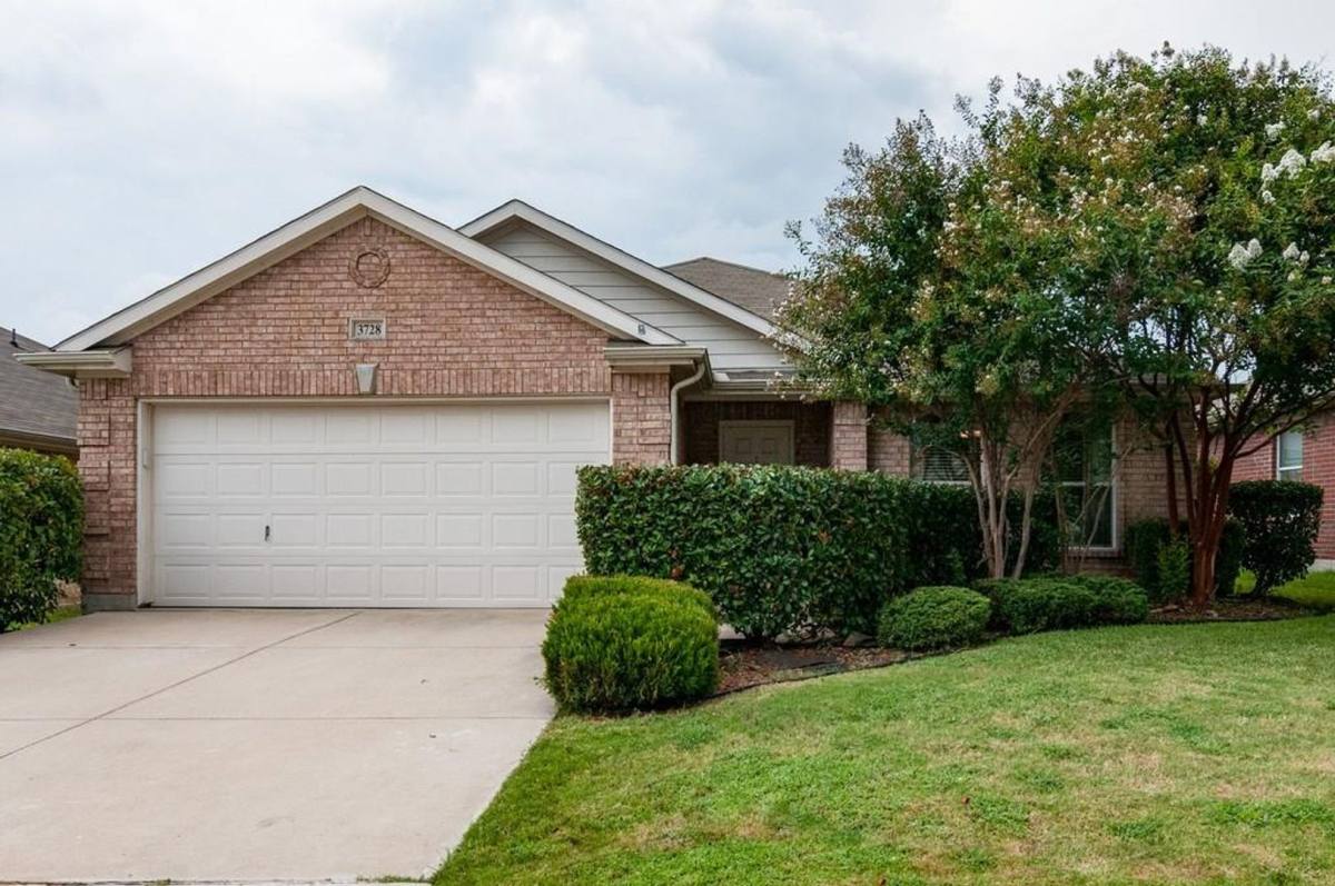 House for rent at 3728 Palm Dr, Keller, TX 76244