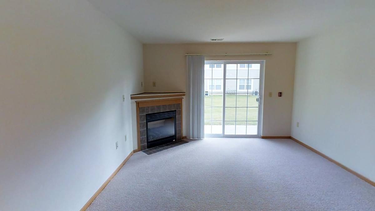 Apartment for rent at 2979, 3005 S Gate Dr, Hartford, WI 53027
