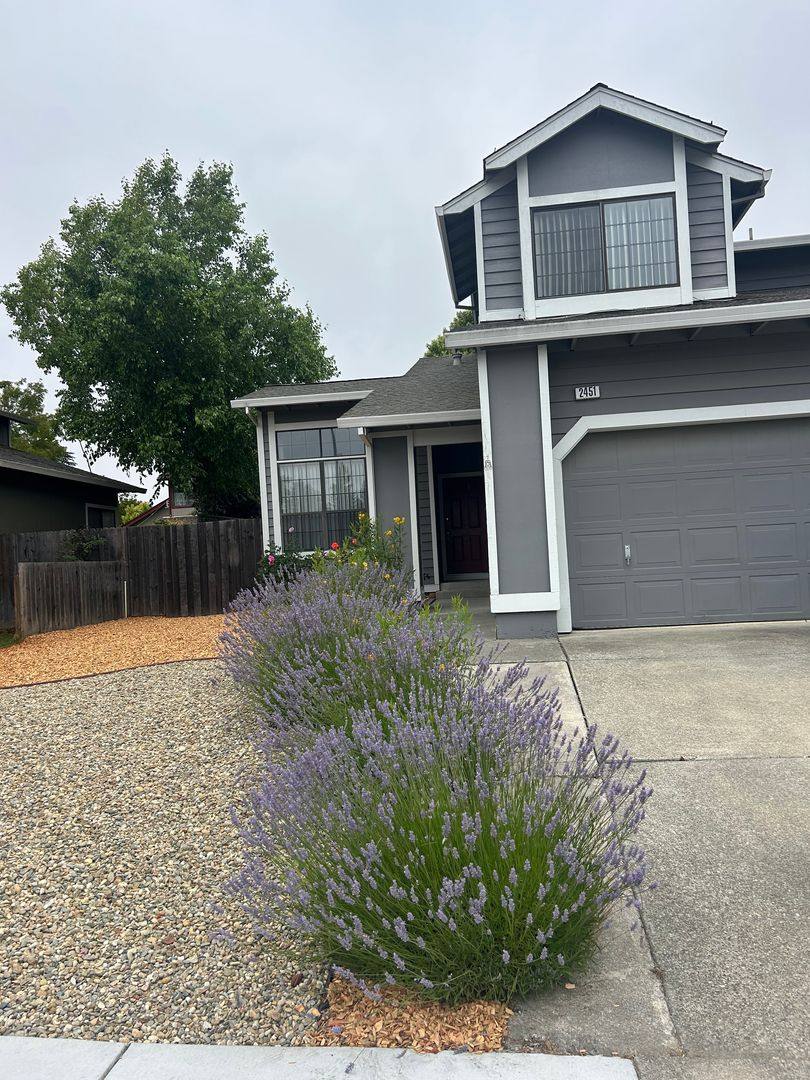 House for rent at 2451 Pinercrest Dr, Santa Rosa, CA 95403