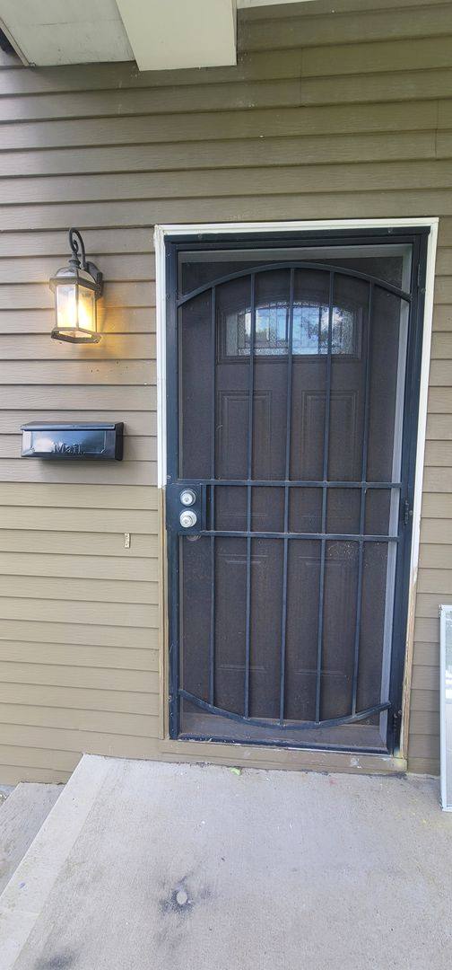 Apartment for rent at 615 N 22nd St, Saint Joseph, MO 64506