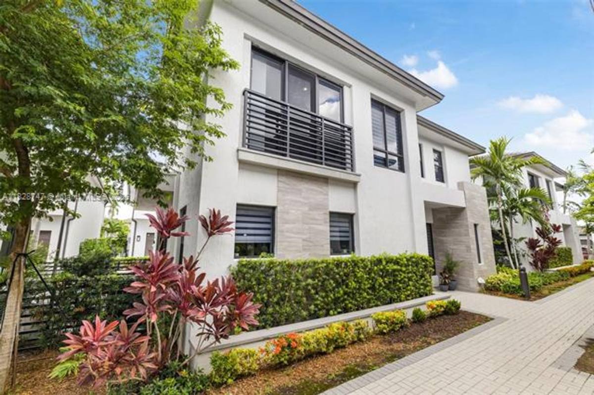 House for rent at 8234 NW 46th Terrace, Miami, FL 33166