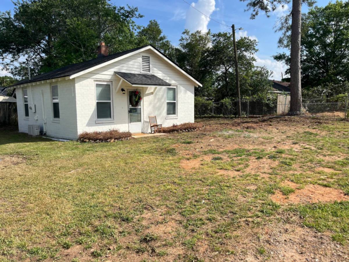 House for rent at 408 1 2 Milledge Rd, Augusta, GA 30904