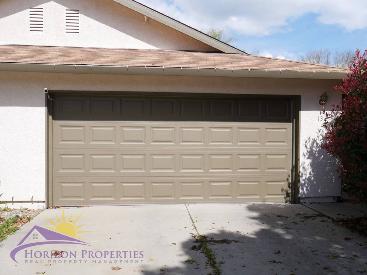 Apartment for rent at 134 Hickory St, Roseville, CA 95678
