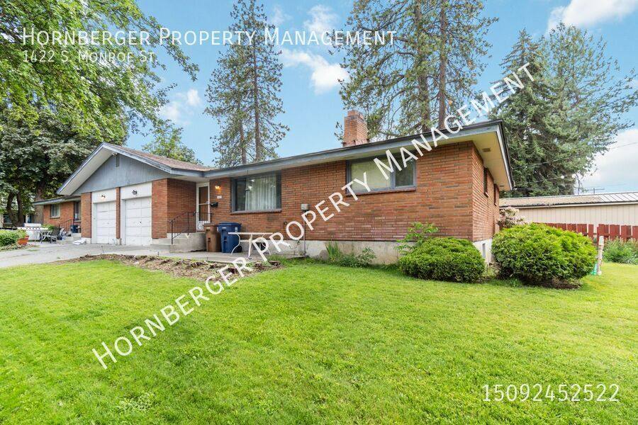 Apartment for rent at 1422 S Monroe St, Spokane, WA 99203