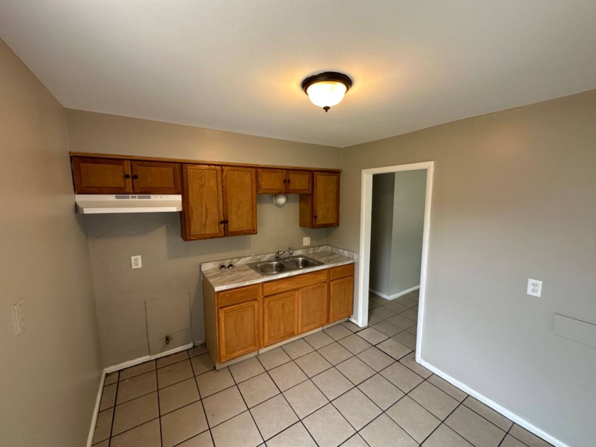 Apartment for rent at 5073-5075 N 46th St, Milwaukee, WI 53218