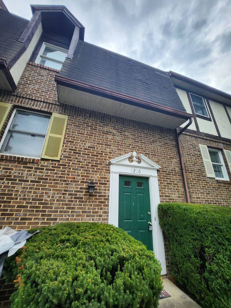 Apartment for rent at 1216 Mountain View Dr, Harrisonburg, VA 22801