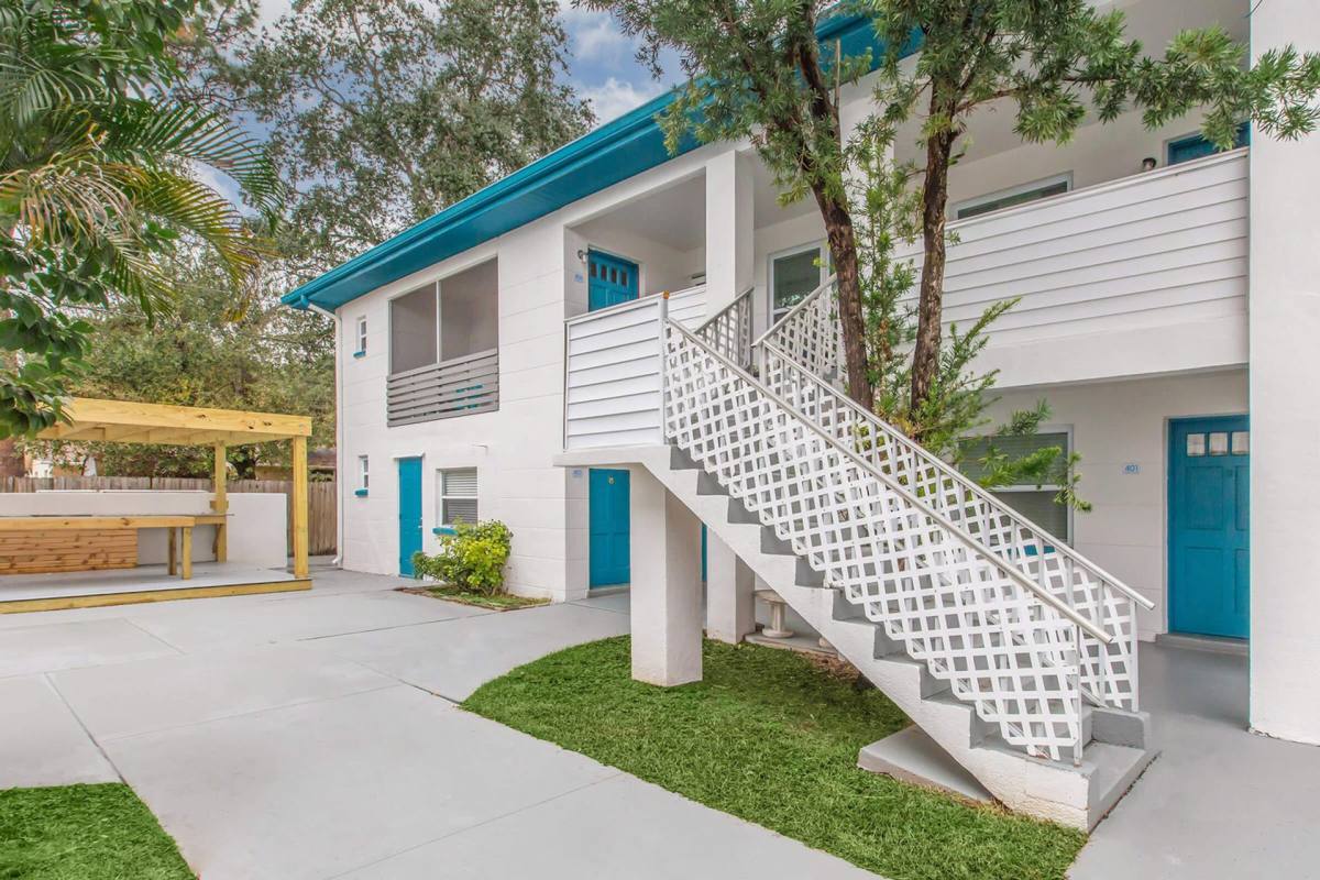 Apartment for rent at 3498 66th St N, Saint Petersburg, FL 33710