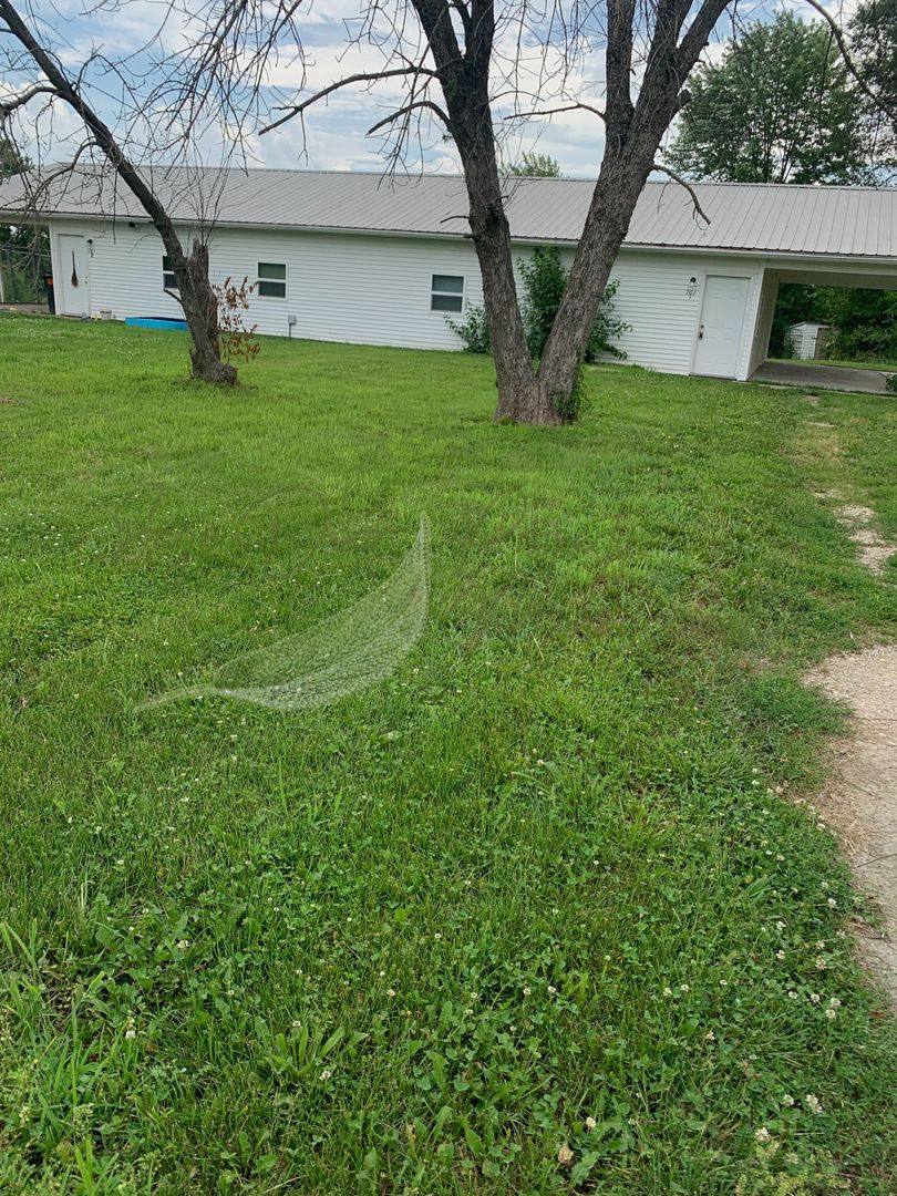 Apartment for rent at 761 NE 101st Rd, Warrensburg, MO 64093