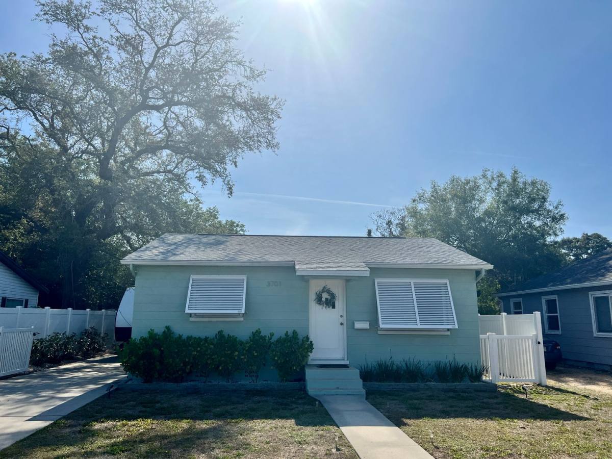 House for rent at 3701 17th St N, Saint Petersburg, FL 33713